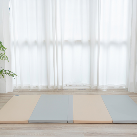 SGPM SL - 127 x 231 x 4 cm High Density Foldable Vegan PU Leather Play Mat